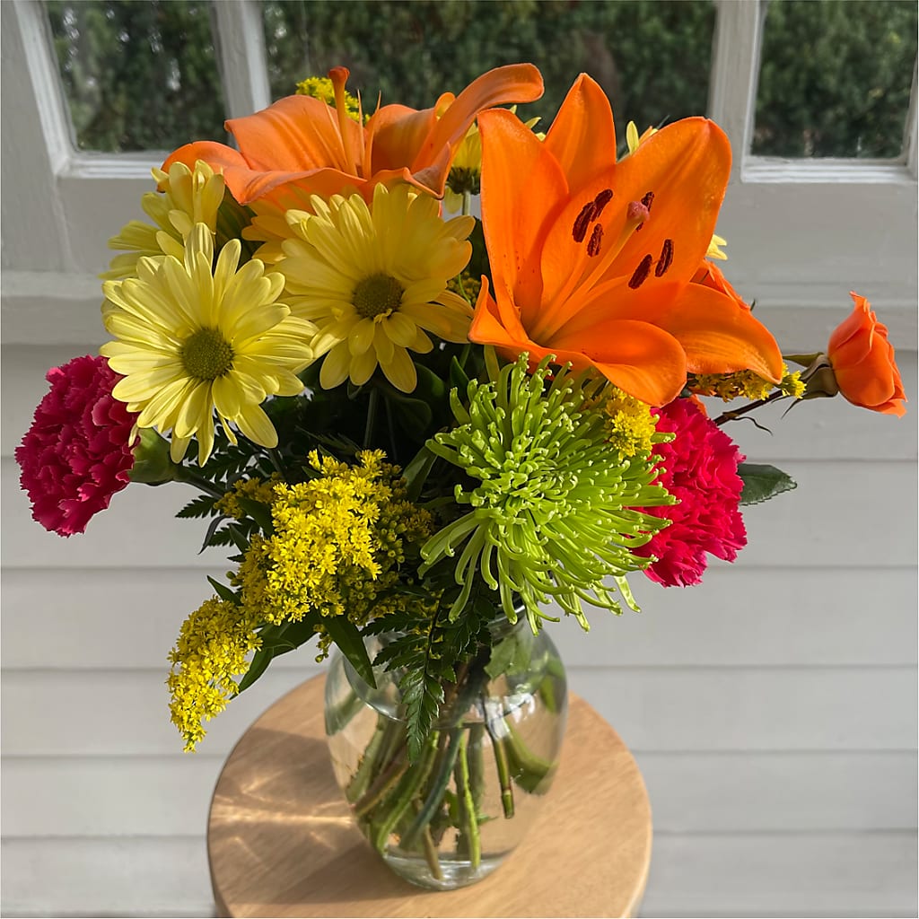 Bold & Bright – A Florist Original – Dickson Florist, Dickson TN