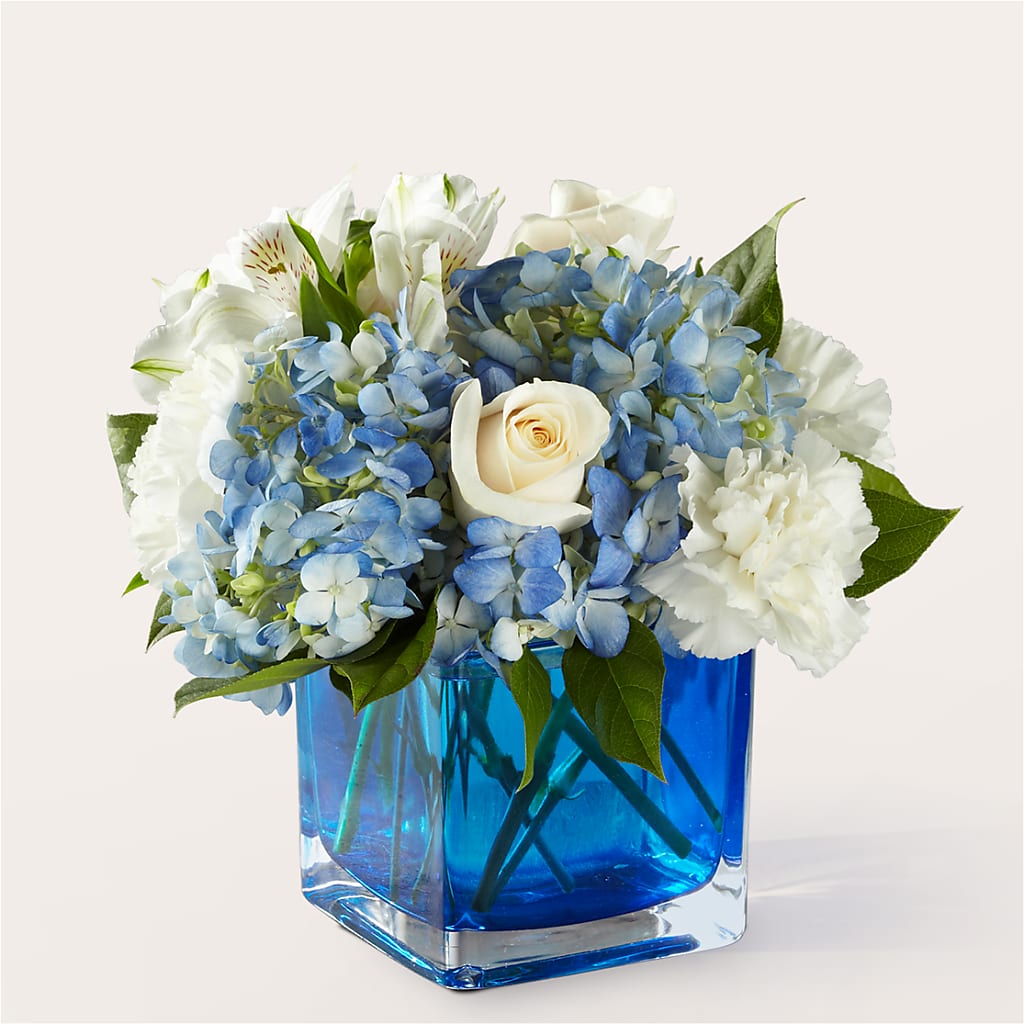 Soothing Waters Bouquet – Dickson Florist, Dickson TN