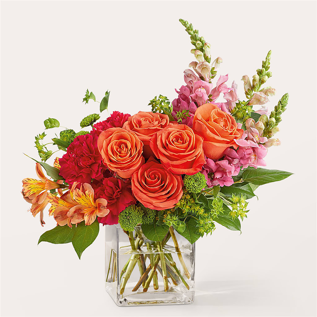 Cosmopolitan Bouquet – Dickson Florist, Dickson TN
