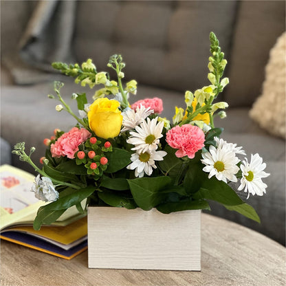 Sun Salutation Box Bouquet –  Dickson Florist, Dickson TN