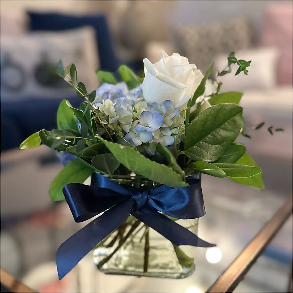 Sky Blue Delight Bouquet –  Dickson Florist, Dickson TN