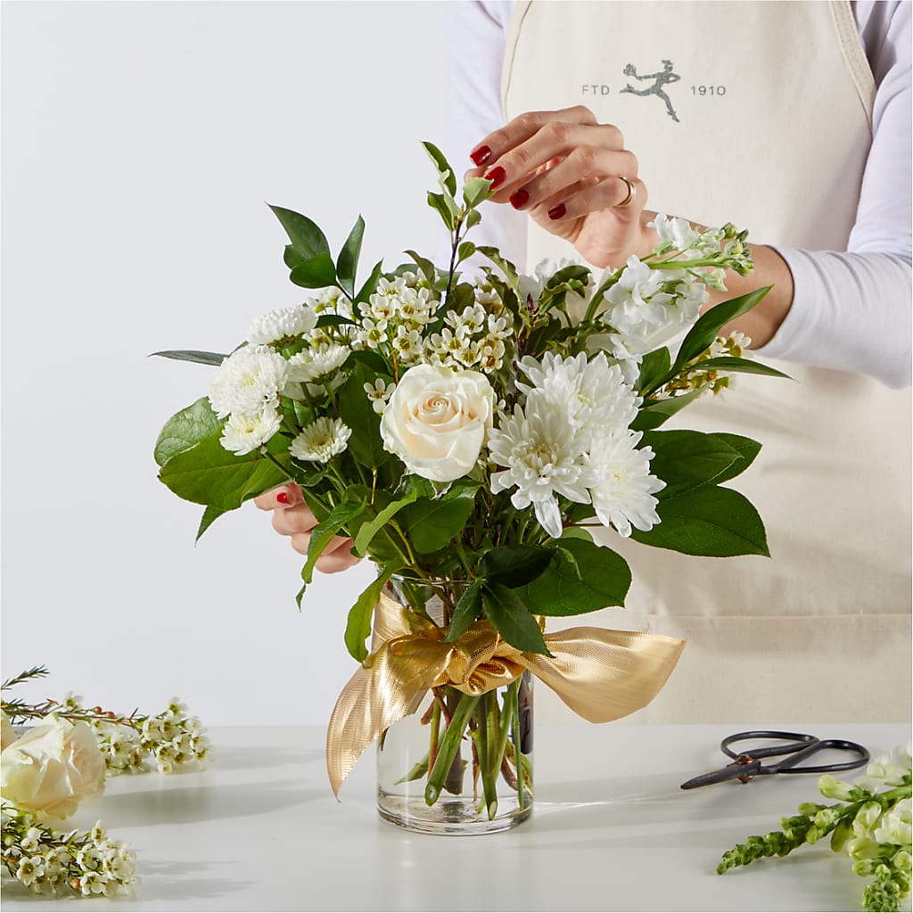 New Beginnings – A Florist Original –  Dickson Florist, Dickson TN