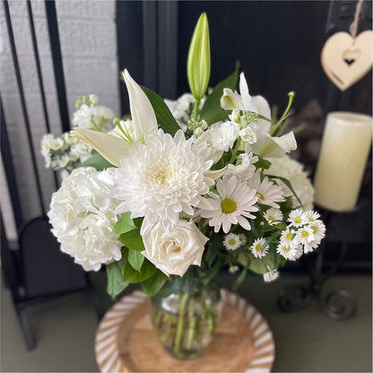 Classic Ivory – A Florist Original –  Dickson Florist, Dickson TN