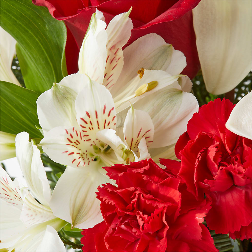 Holiday Season Bouquet –  Dickson Florist, Dickson TN