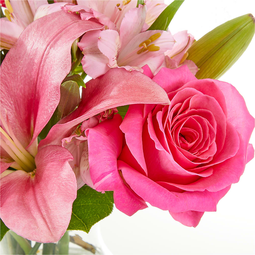 Lots of Love Bouquet –  Dickson Florist, Dickson TN