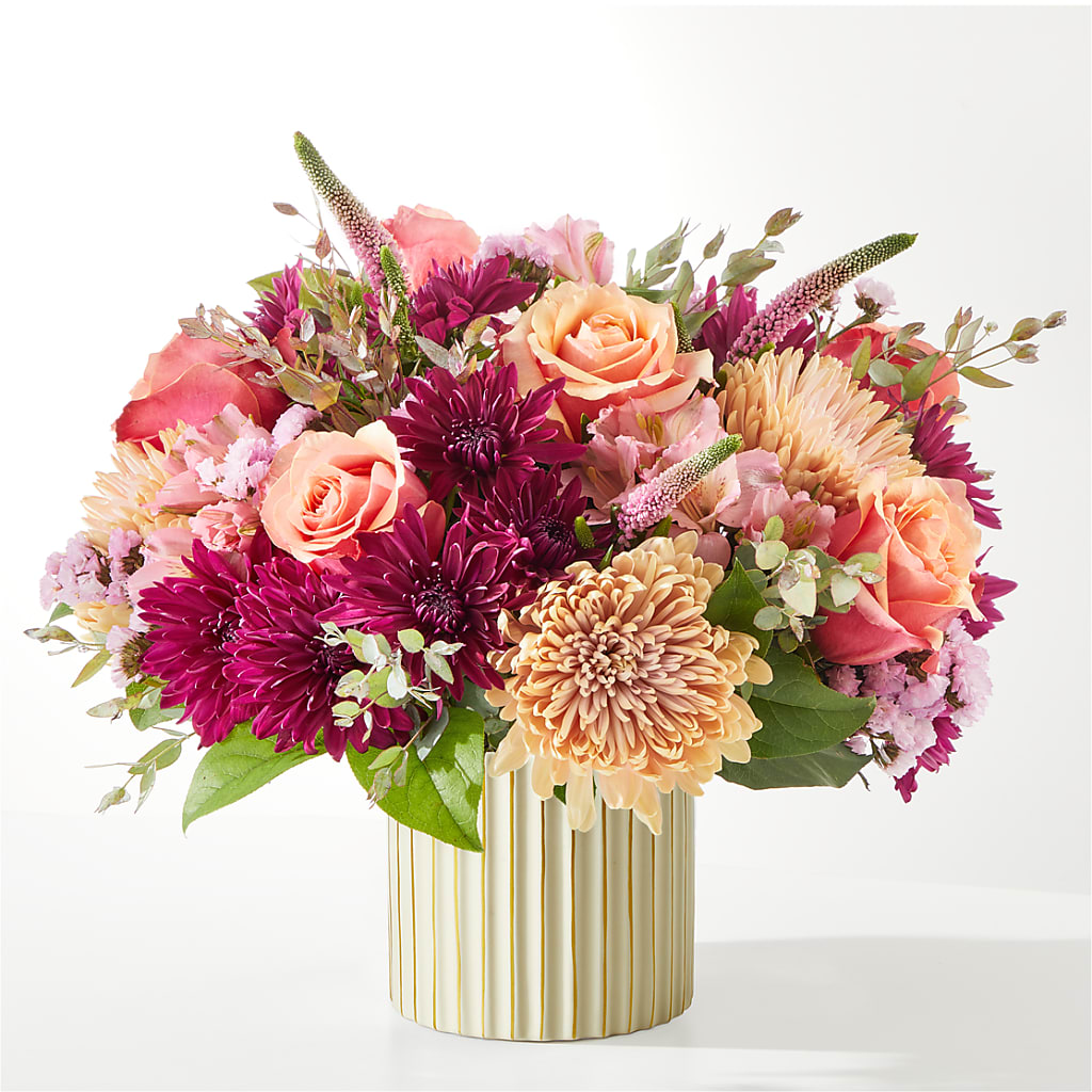 Berry Cobbler Bouquet with Ivory Vase –  Dickson Florist, Dickson TN