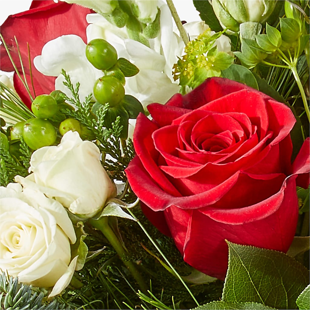 Deck the Halls Bouquet –  Dickson Florist, Dickson TN
