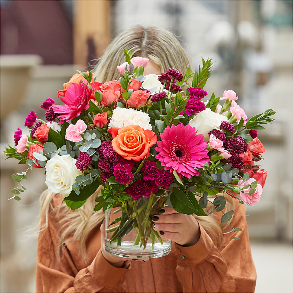 Smell the Roses Bouquet –  Dickson Florist, Dickson TN