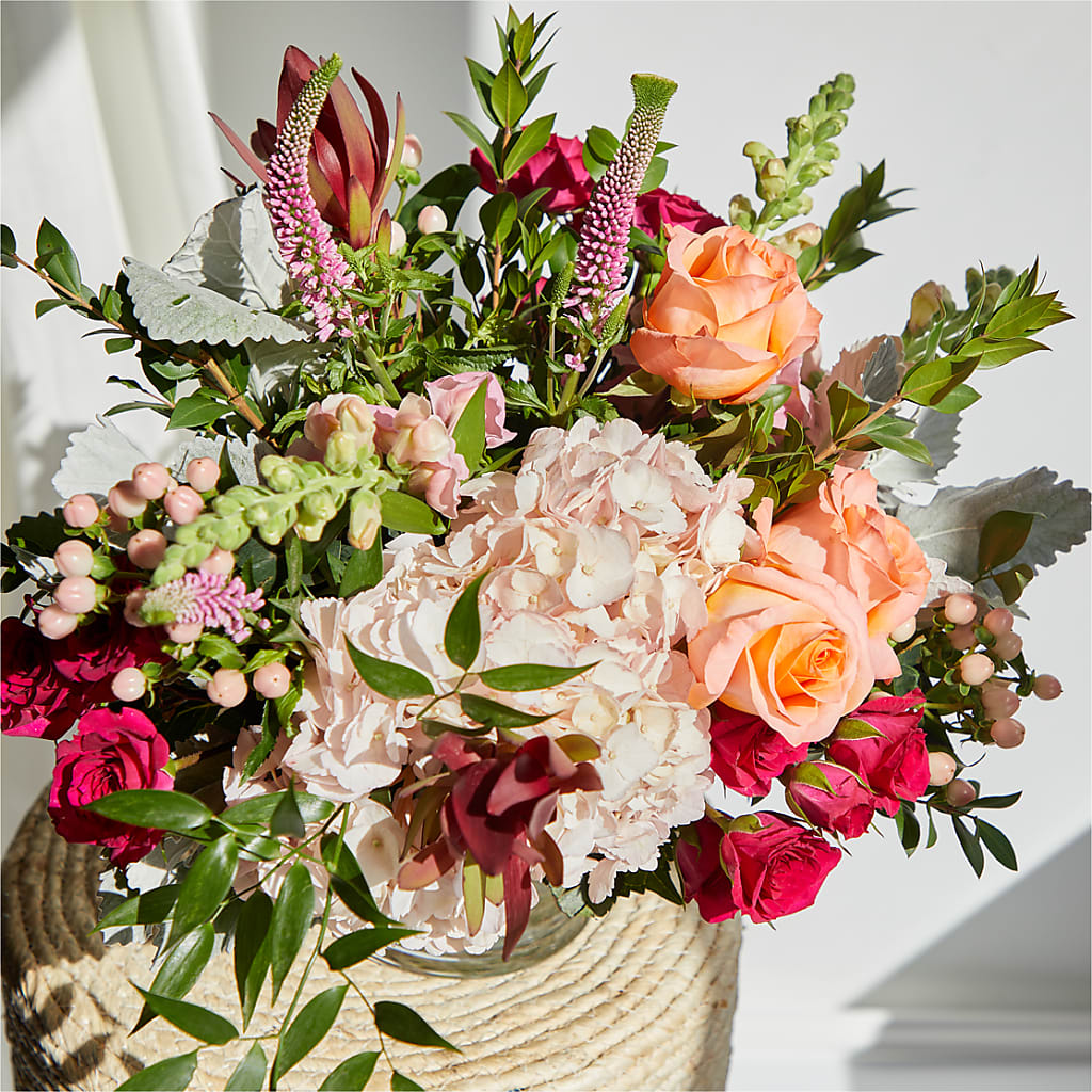 Glitz & Glam Bouquet –  Dickson Florist, Dickson TN