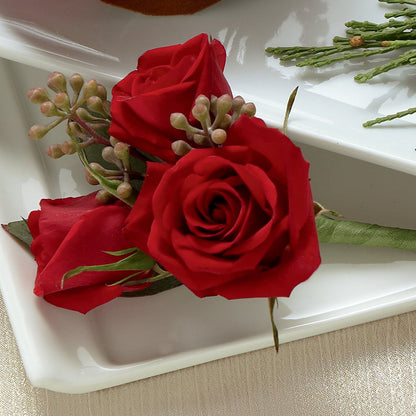 Red Spray Rose Boutonniere –  Dickson Florist, Dickson TN