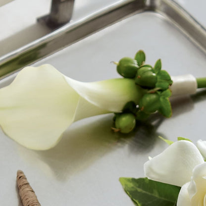 White Calla Boutonniere –  Dickson Florist, Dickson TN